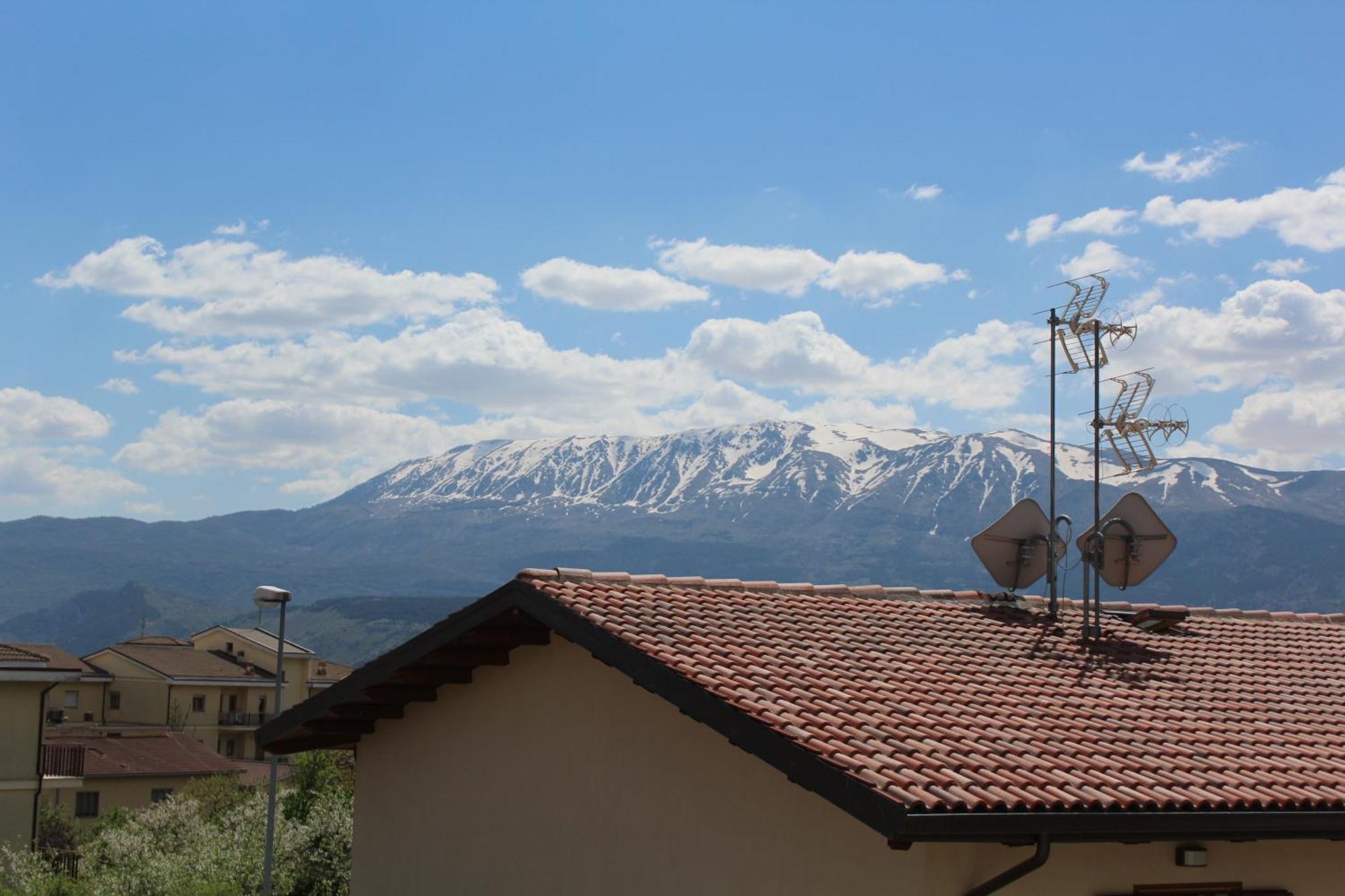 La Nuova Dimora B&B LʼAquila Buitenkant foto