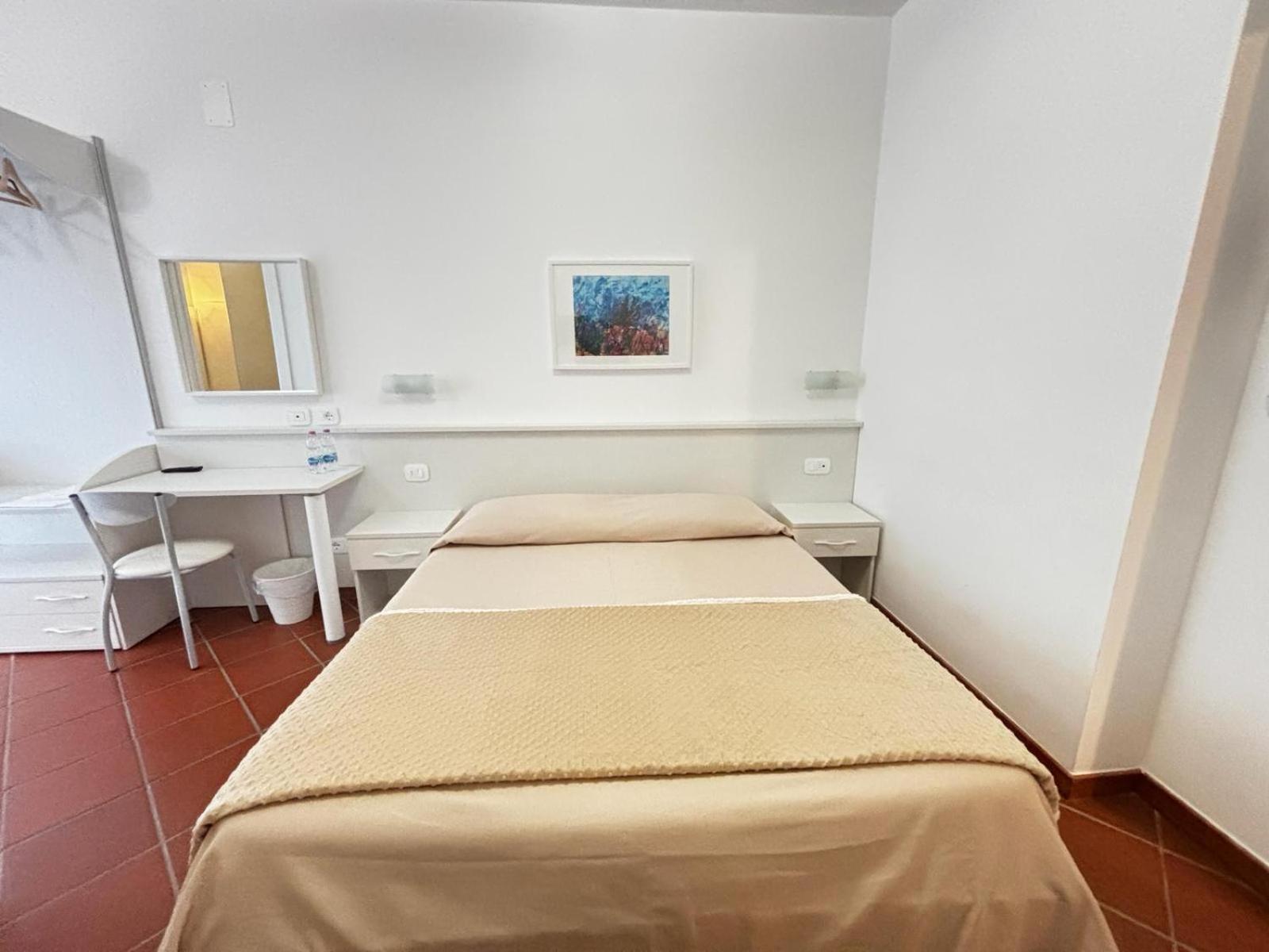 La Nuova Dimora B&B LʼAquila Buitenkant foto