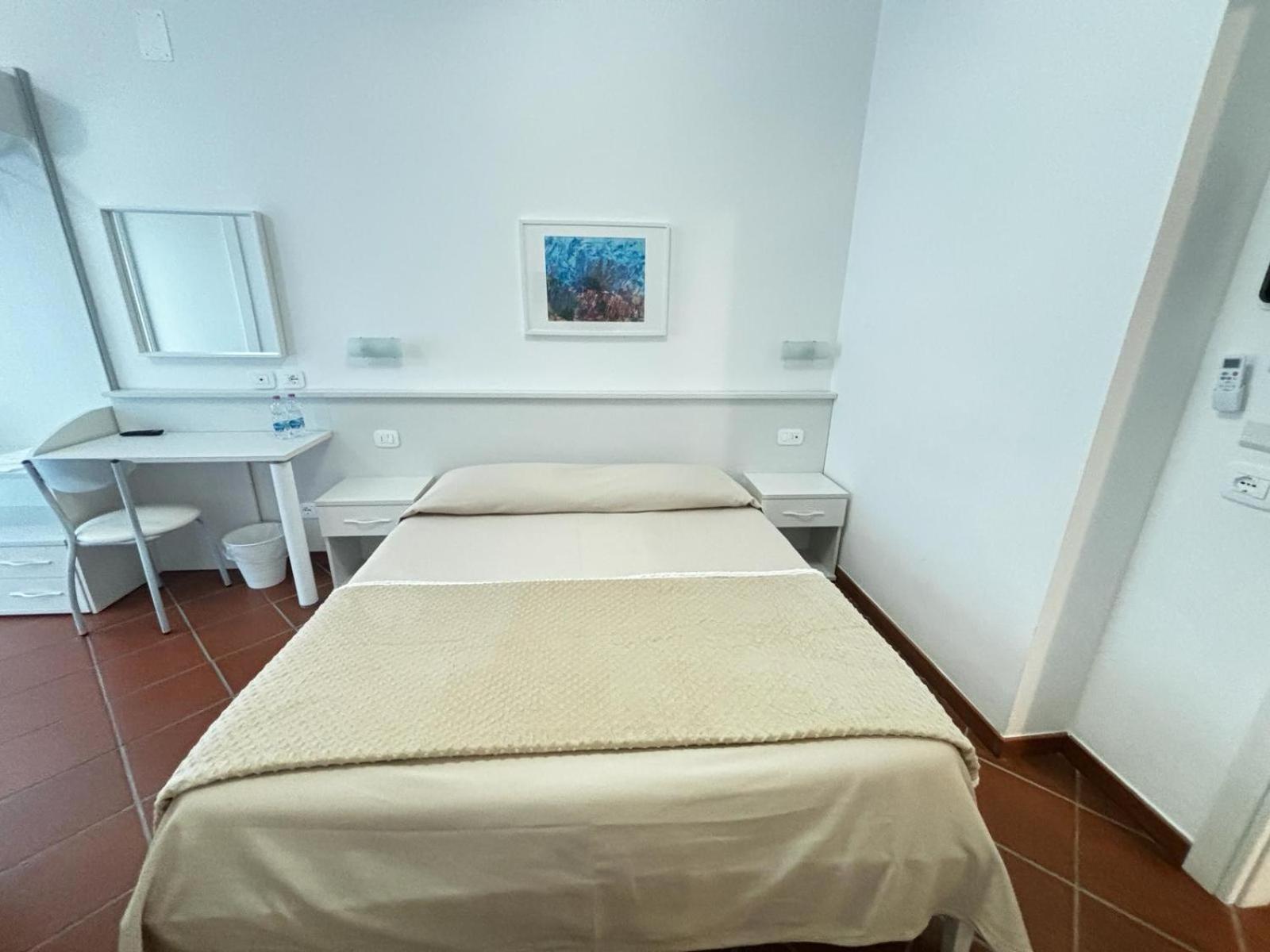 La Nuova Dimora B&B LʼAquila Buitenkant foto